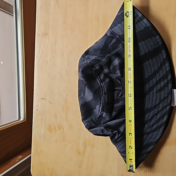 ADIDAS BUCKET HAT - Picture 8 of 10
